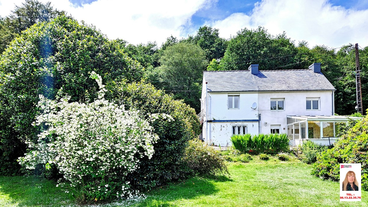 LANVENEGEN Lanvenegen - Petite pépite : Maison en bordure de rivière de 104 m2 - 3 chambres - sur  2.290 m2  de terrain - Prix :  126.990 1