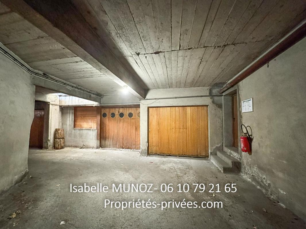 CLERMONT-FERRAND lot de 2 appartements F1 let F2 à Clermont Ferrand, les Carmes 18