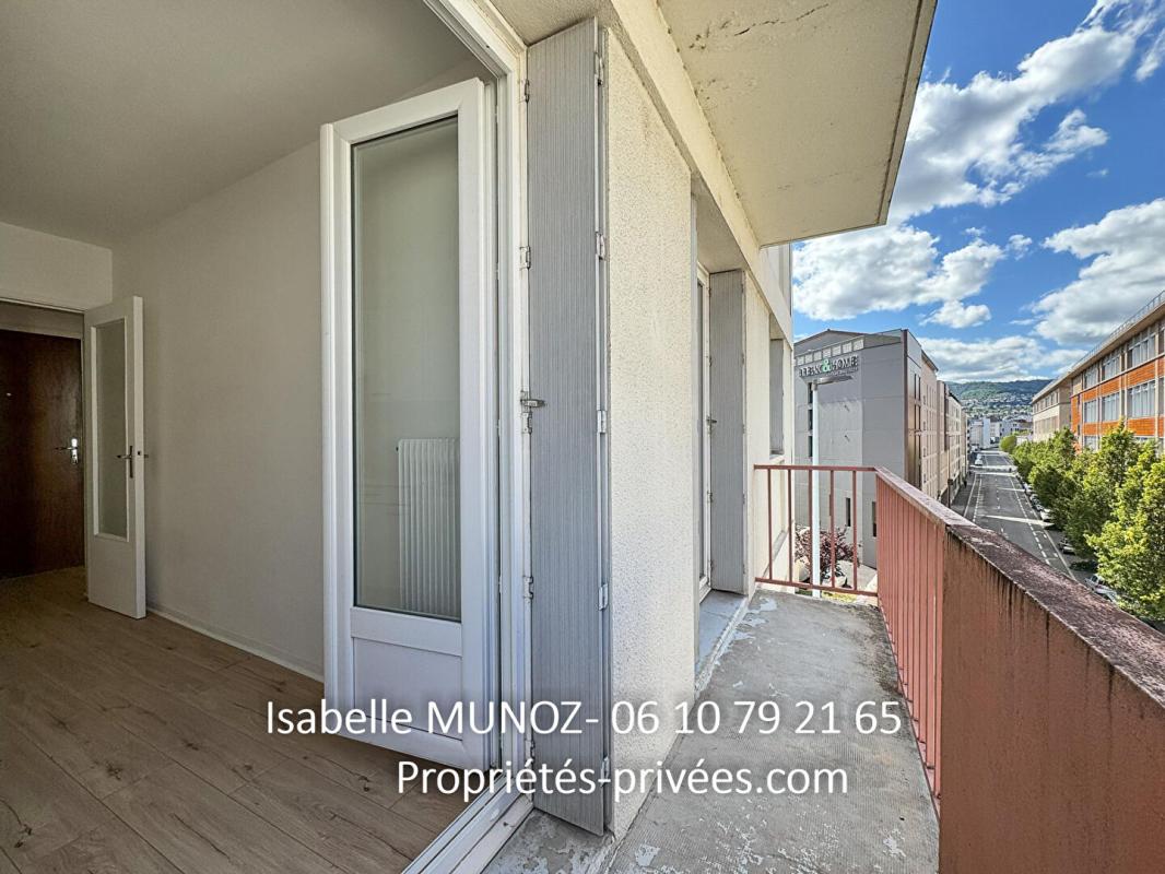 CLERMONT-FERRAND lot de 2 appartements F1 let F2 à Clermont Ferrand, les Carmes 4