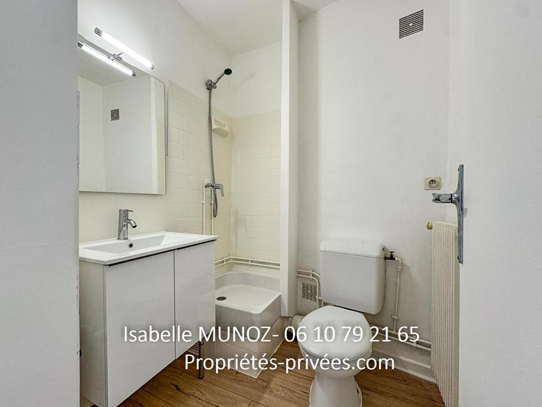 CLERMONT-FERRAND lot de 2 appartements F1 let F2 à Clermont Ferrand, les Carmes 7
