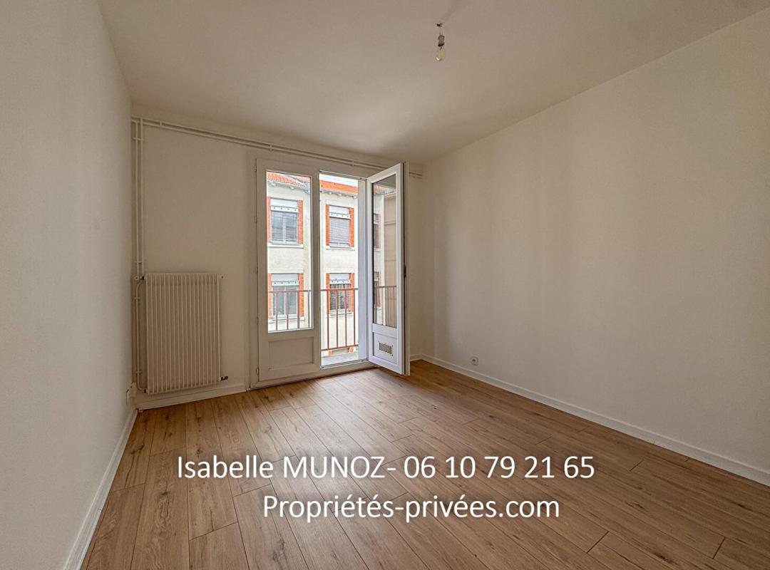 CLERMONT-FERRAND lot de 2 appartements F1 let F2 à Clermont Ferrand, les Carmes 12