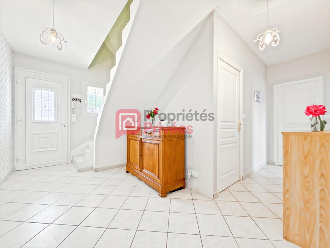 FONTAINE-LA-GAILLARDE Maison Fontaine La Gaillarde 4 pièce(s) 120 m2 5