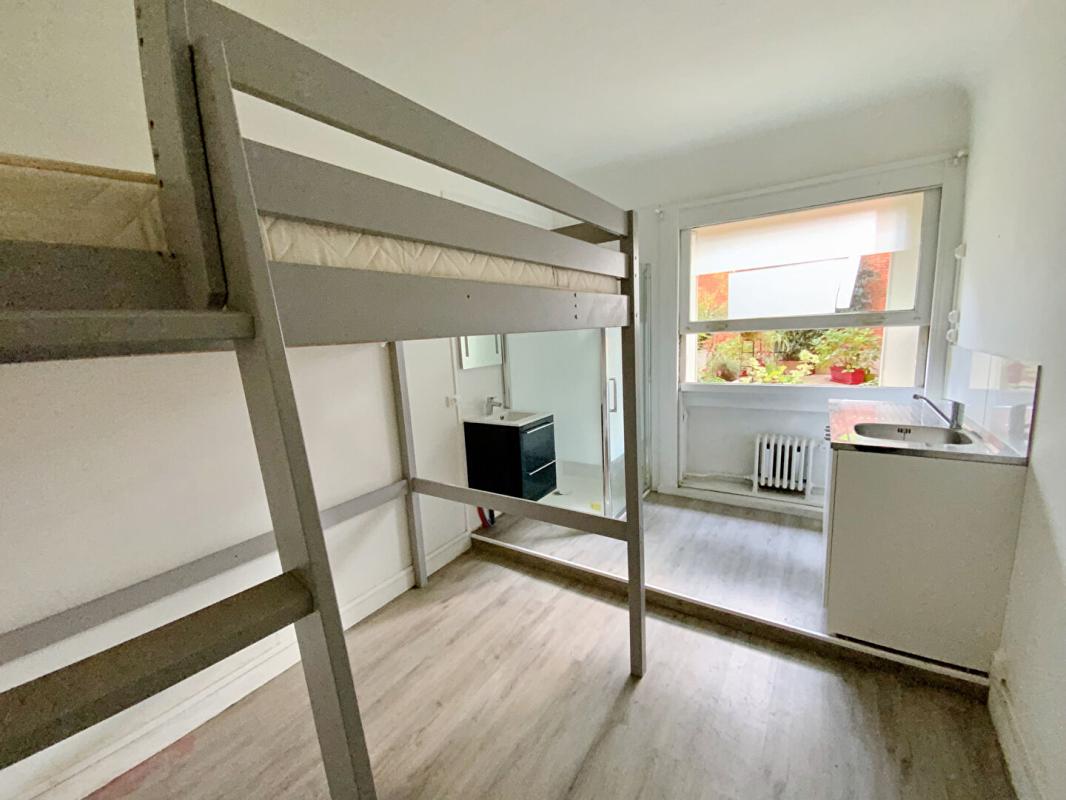 LEVALLOIS-PERRET Studette 11 m2 Levallois 1