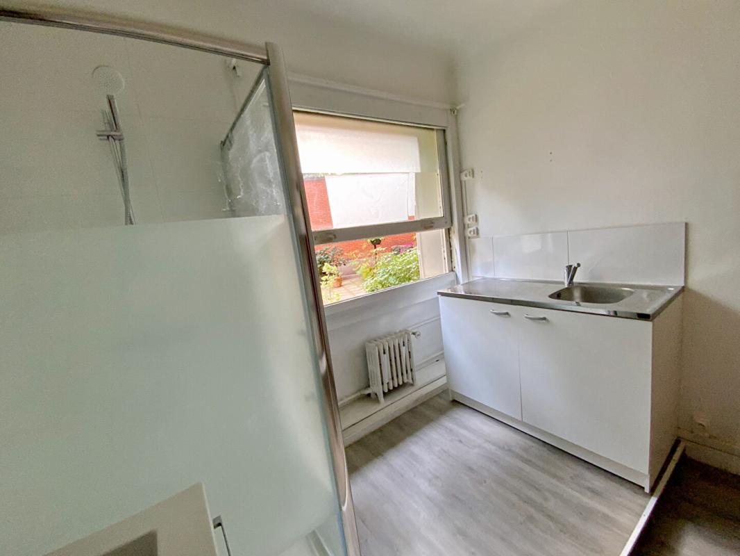 LEVALLOIS-PERRET Studette 11 m2 Levallois 3