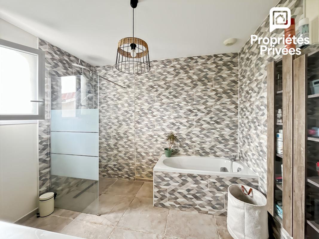 PAREMPUYRE Maison Parempuyre  120m2 | Jardin 382m2 | Piscine | 369 000 17