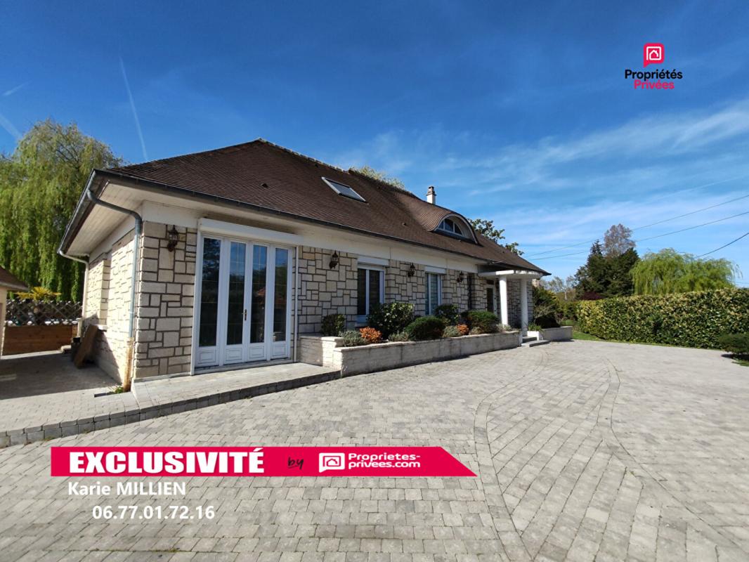 IVRY-LA-BATAILLE IVRY LA BATAILLE 27540 Maison individuelle avec véranda chauffée - 1 étage - 4 chambres - Double garage - Quart port - Piscine Hors Sol Chauffée - Terrain - 416000  HAI 1