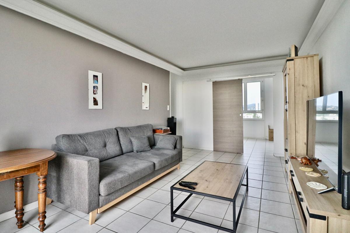 CALUIRE-ET-CUIRE Appartement Caluire Et Cuire 4 pièce(s) 66.66 m2 1