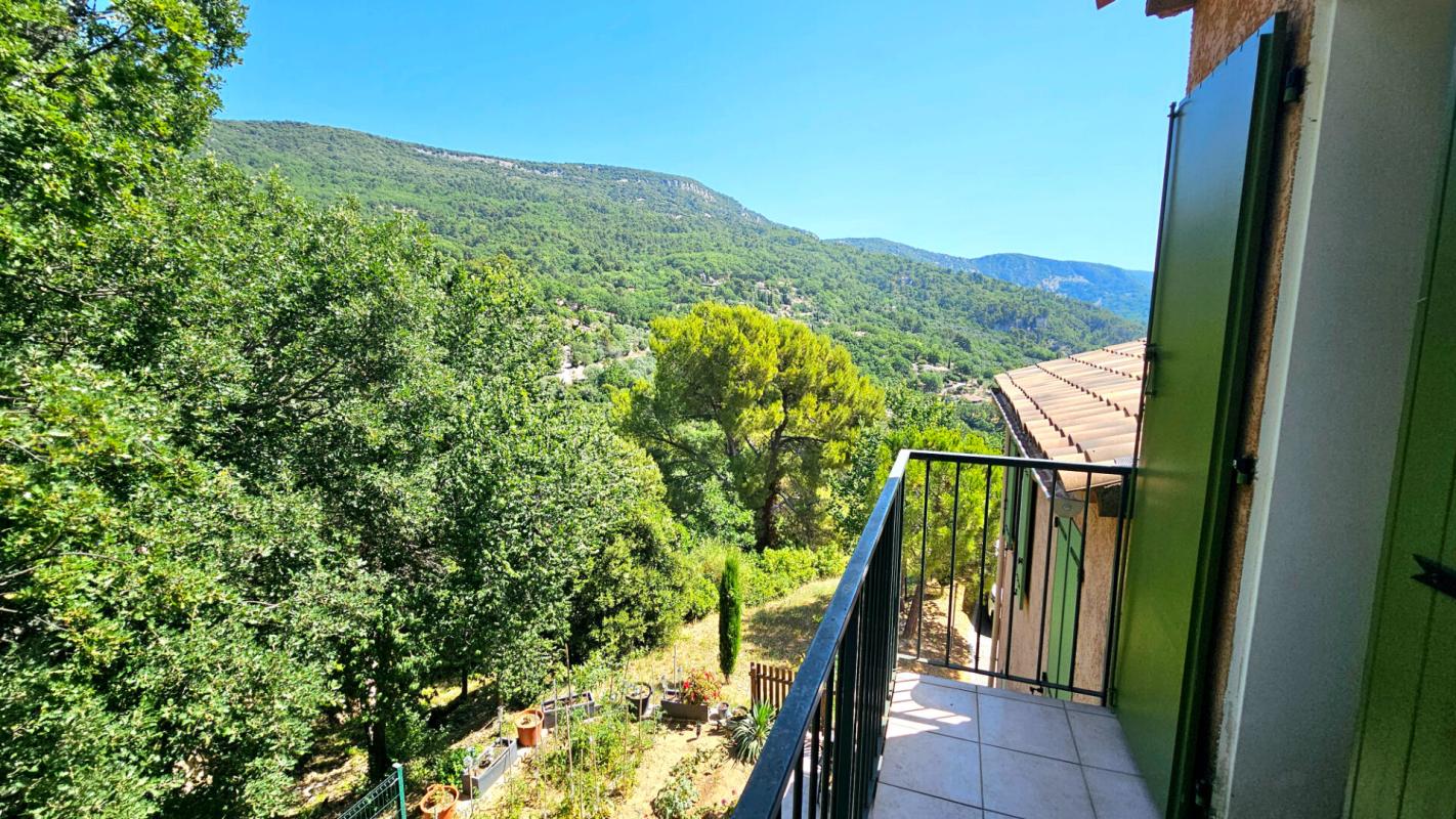 BARGEMON Maison mitoyenne totalement rénovée avec jardinet 7