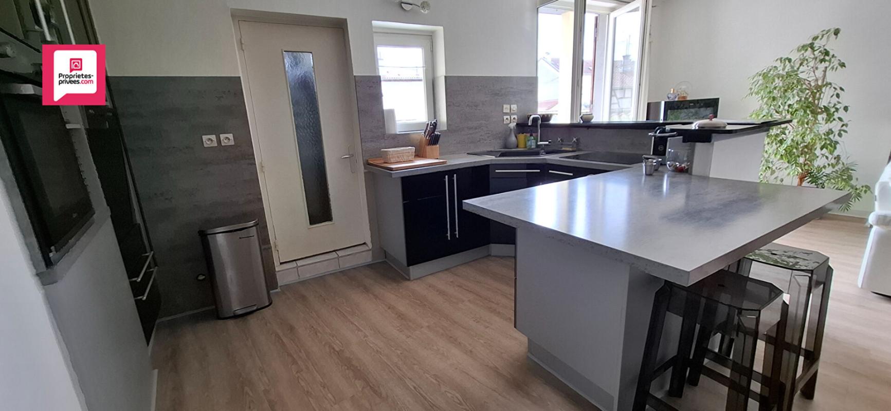 BOURG-EN-BRESSE Appartement Bourg En Bresse  centre 4 pièce(s) 108 m2 5