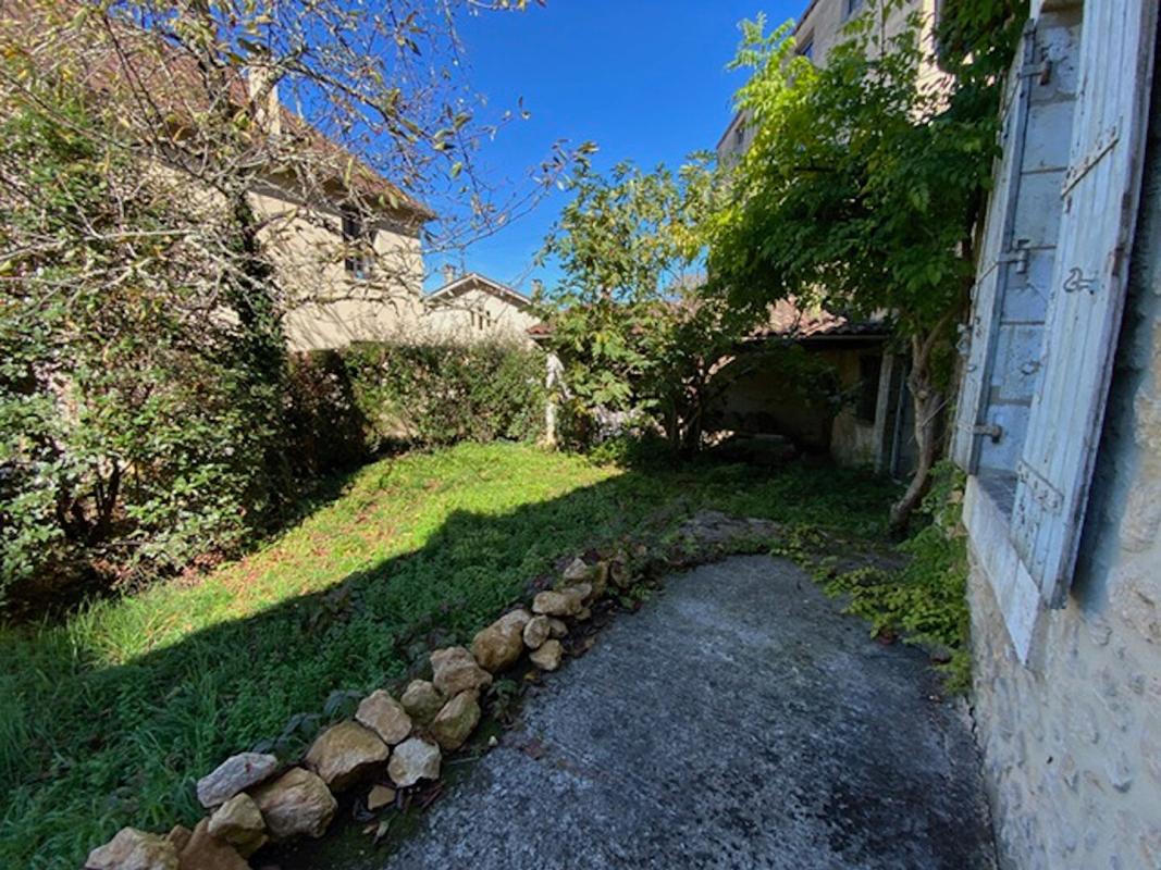 SARLAT-LA-CANEDA Maison de ville en pierre 3