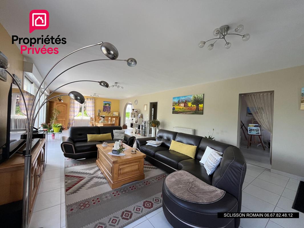 MEURSAC Maison familiale Meursac - 215 m2 - 5 chambres - Piscine - PRIX 414 400 HAI 5