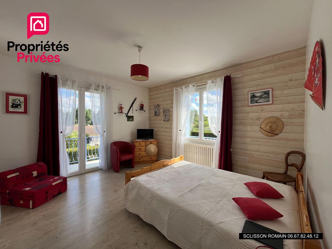 MEURSAC Maison familiale Meursac - 215 m2 - 5 chambres - Piscine - PRIX 414 400 HAI 7