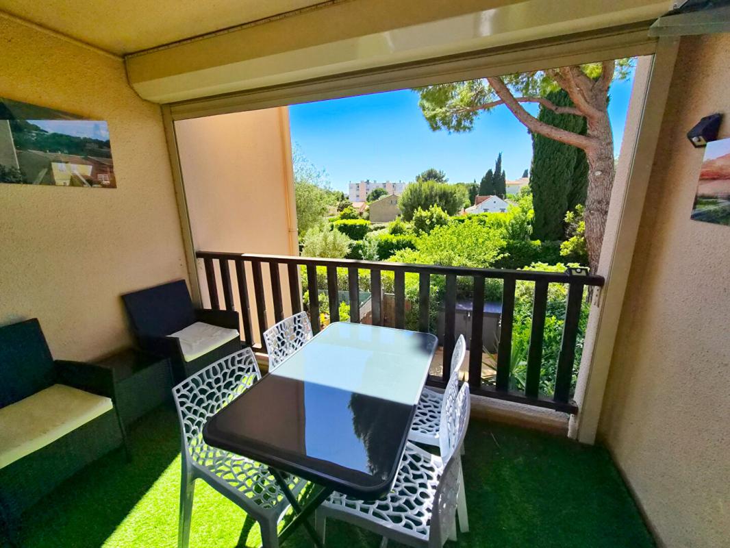 SANARY-SUR-MER APPARTEMENT T2 SANARY- PROCHE PORT A PIED 1