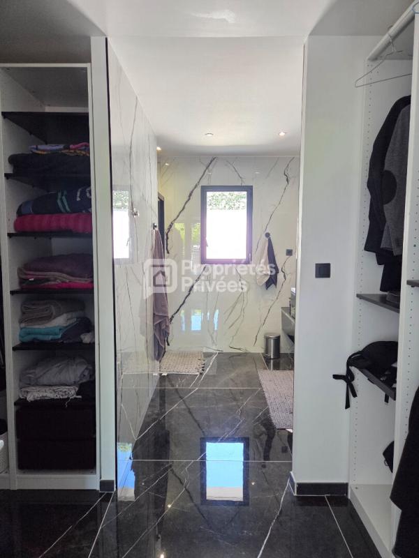 MONTELIMAR Maison Montélimar 6 pièces 225 m2 11