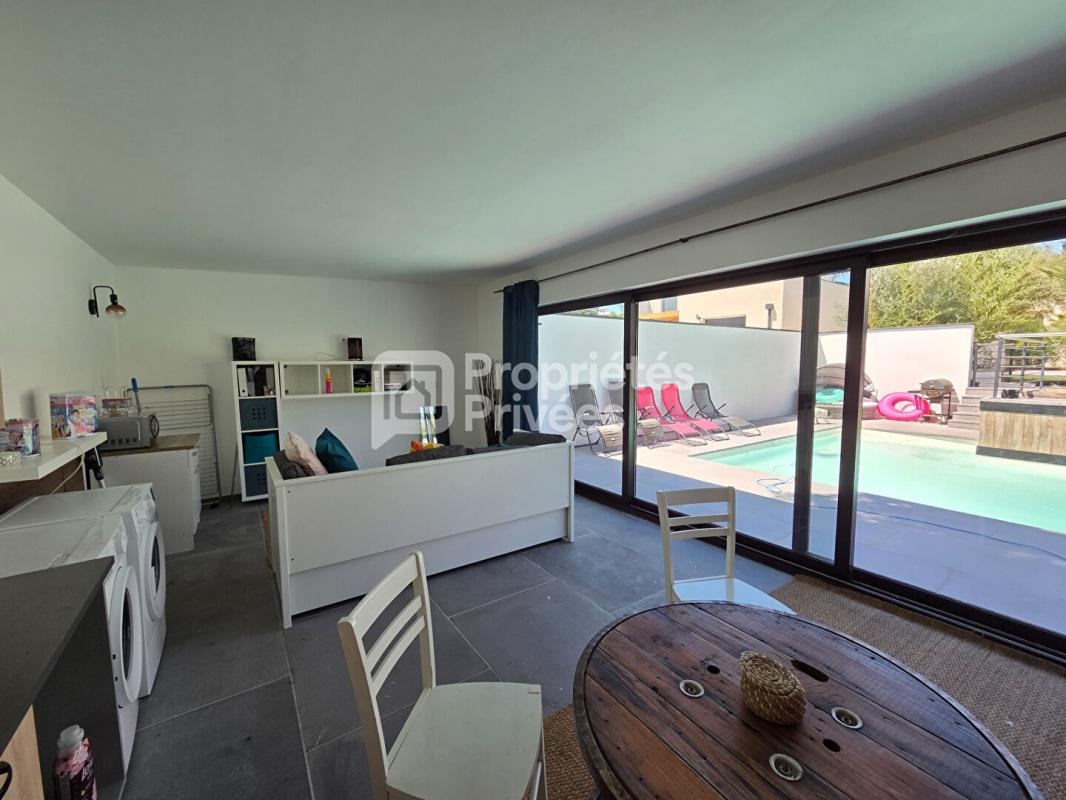 MONTELIMAR Maison Montélimar 6 pièces 225 m2 12