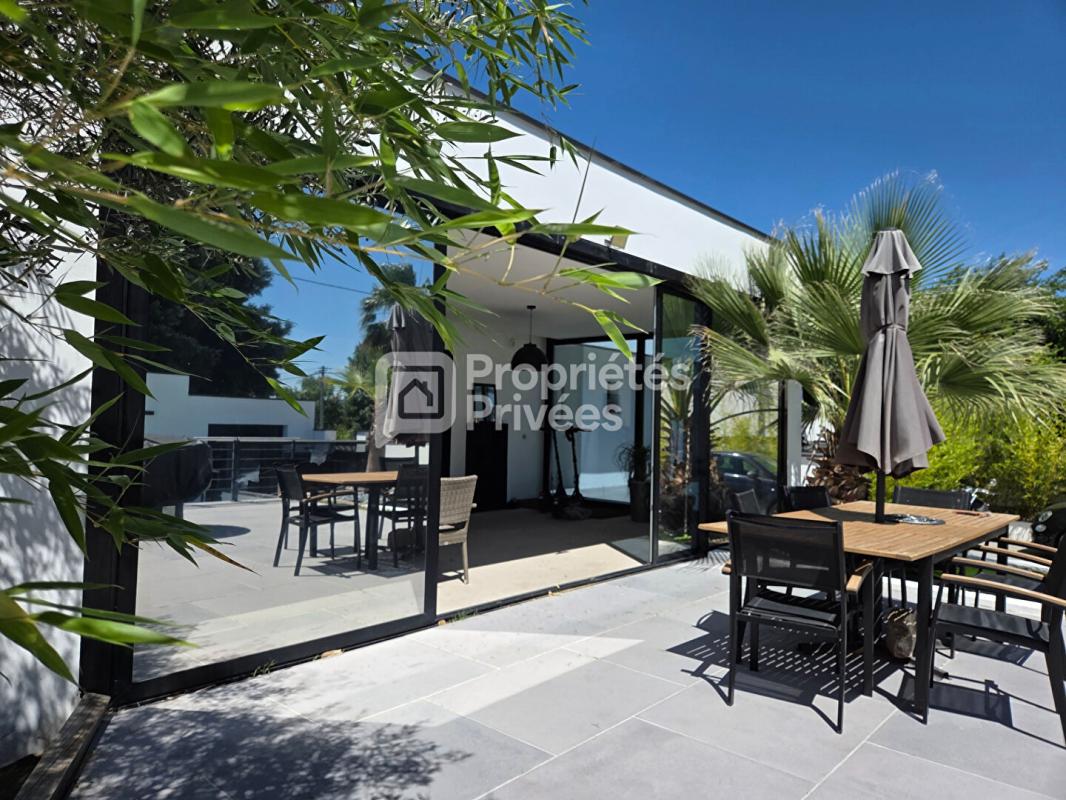 MONTELIMAR Maison Montélimar 6 pièces 225 m2 3