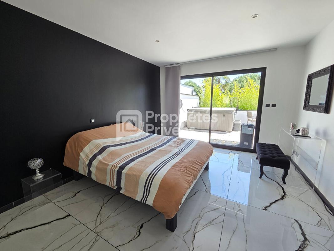 MONTELIMAR Maison Montélimar 6 pièces 225 m2 9