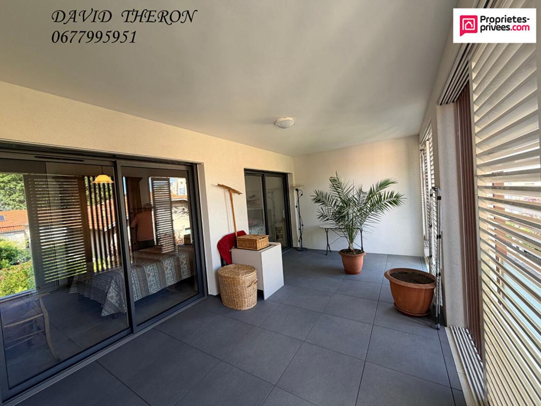 ALES Appartement 5 pièce(s) 98.71 m2 DEUX GRANDE TERRASSE + GARAGE 15