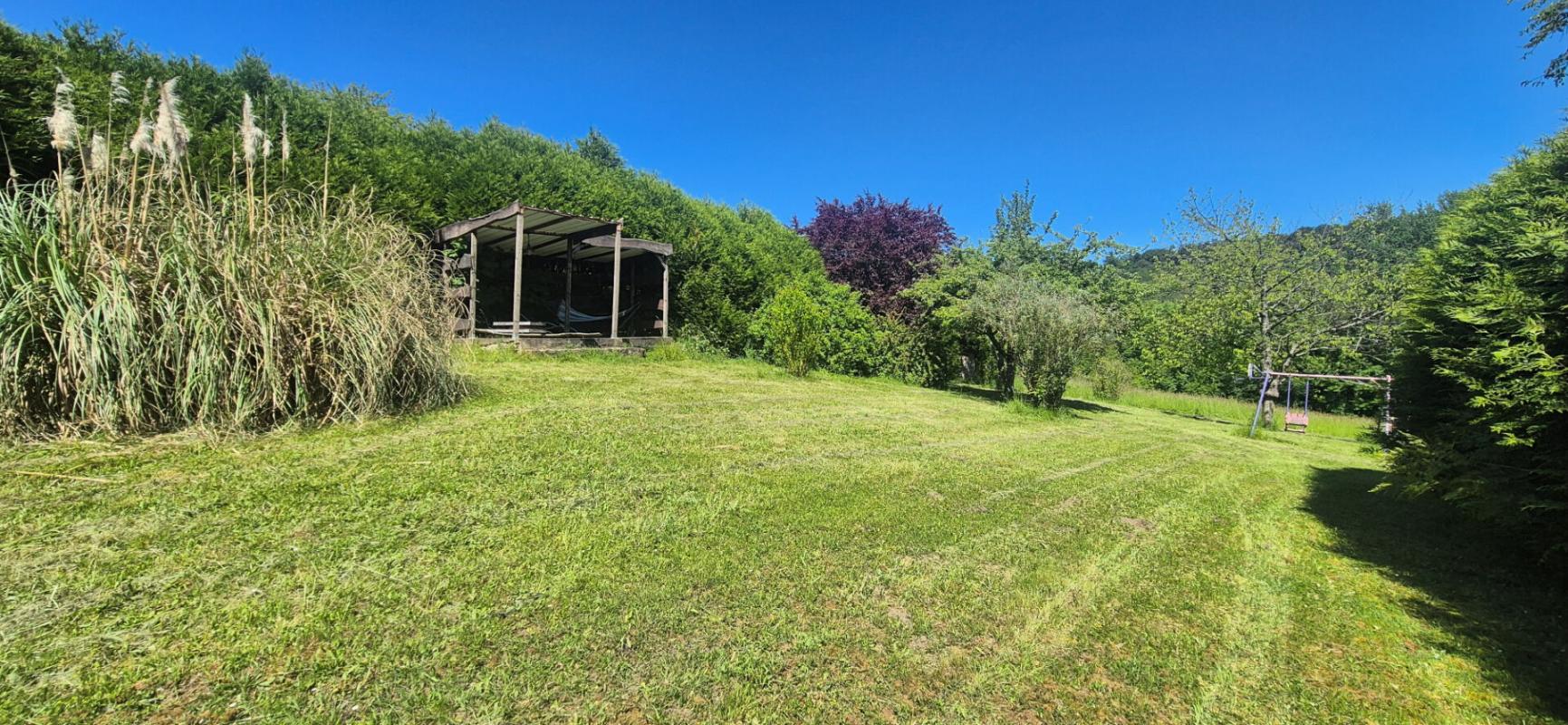 CREPY-EN-VALOIS Maison de Village  Près de Crépy En Valois 6 pièce(s) 121 m2 10