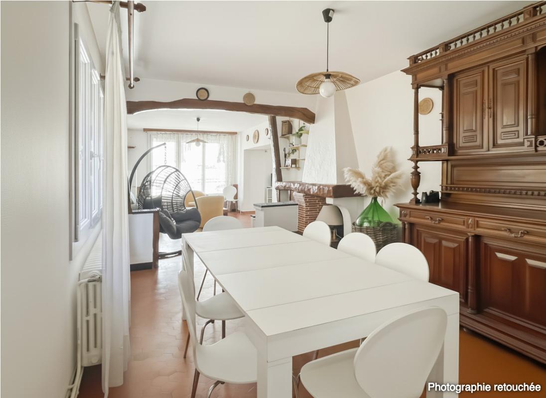 ARBOIS Immeuble - appartement duplex et commerce - 347 m2 - 4 chambres 3