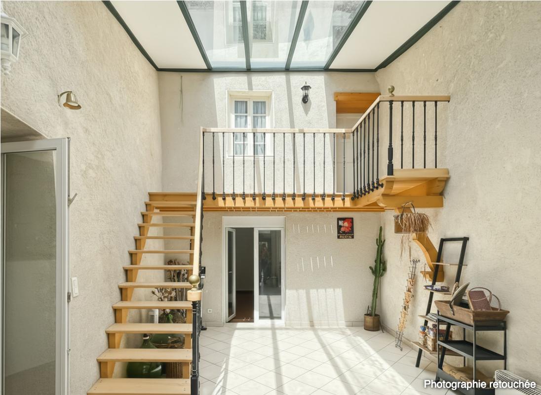 ARBOIS Immeuble - appartement duplex et commerce - 347 m2 - 4 chambres 5