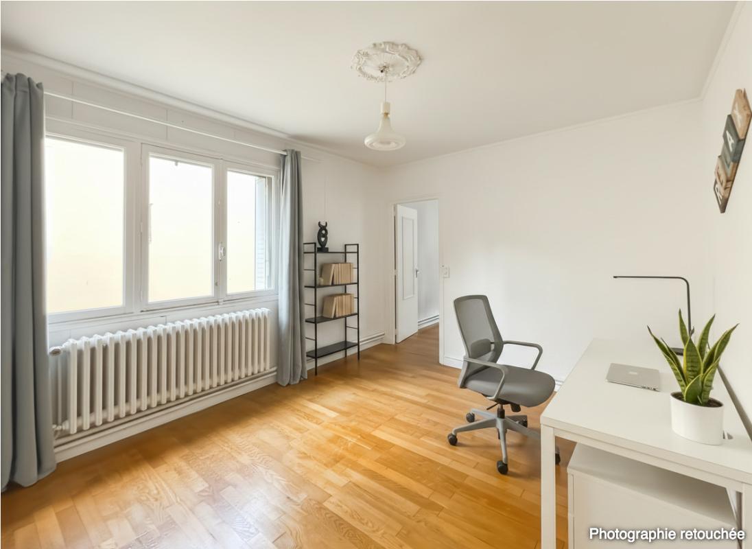 ARBOIS Immeuble - appartement duplex et commerce - 347 m2 - 4 chambres 6