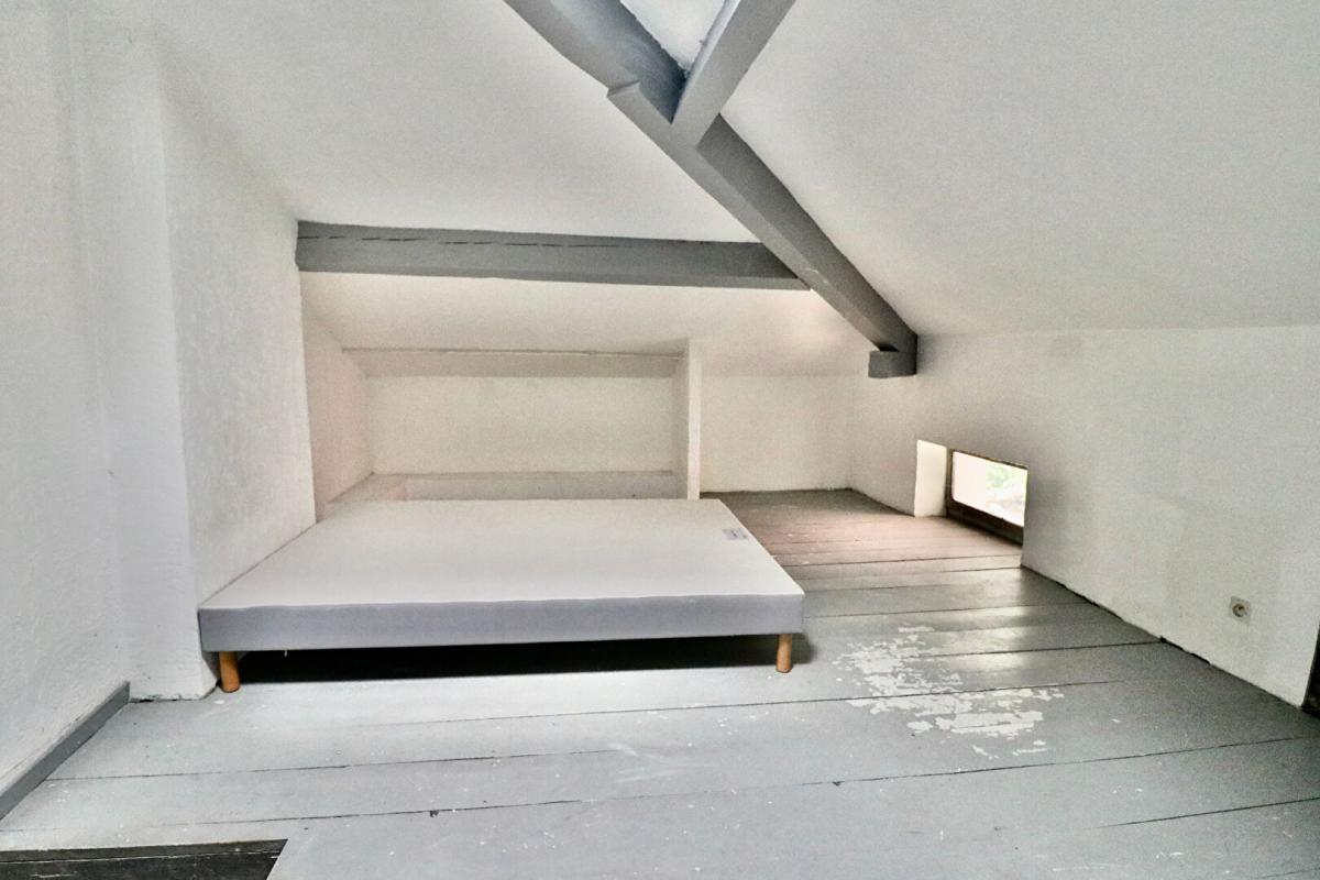 VILLEURBANNE Appartement Villeurbanne 2 pièce(s) 31 m2 7