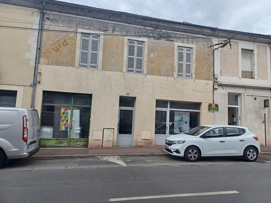 BERGERAC 24000 Perigueux maison divisée en 2 apparts  f2 et f3 et atelier professionnel  artistique et galerie 8