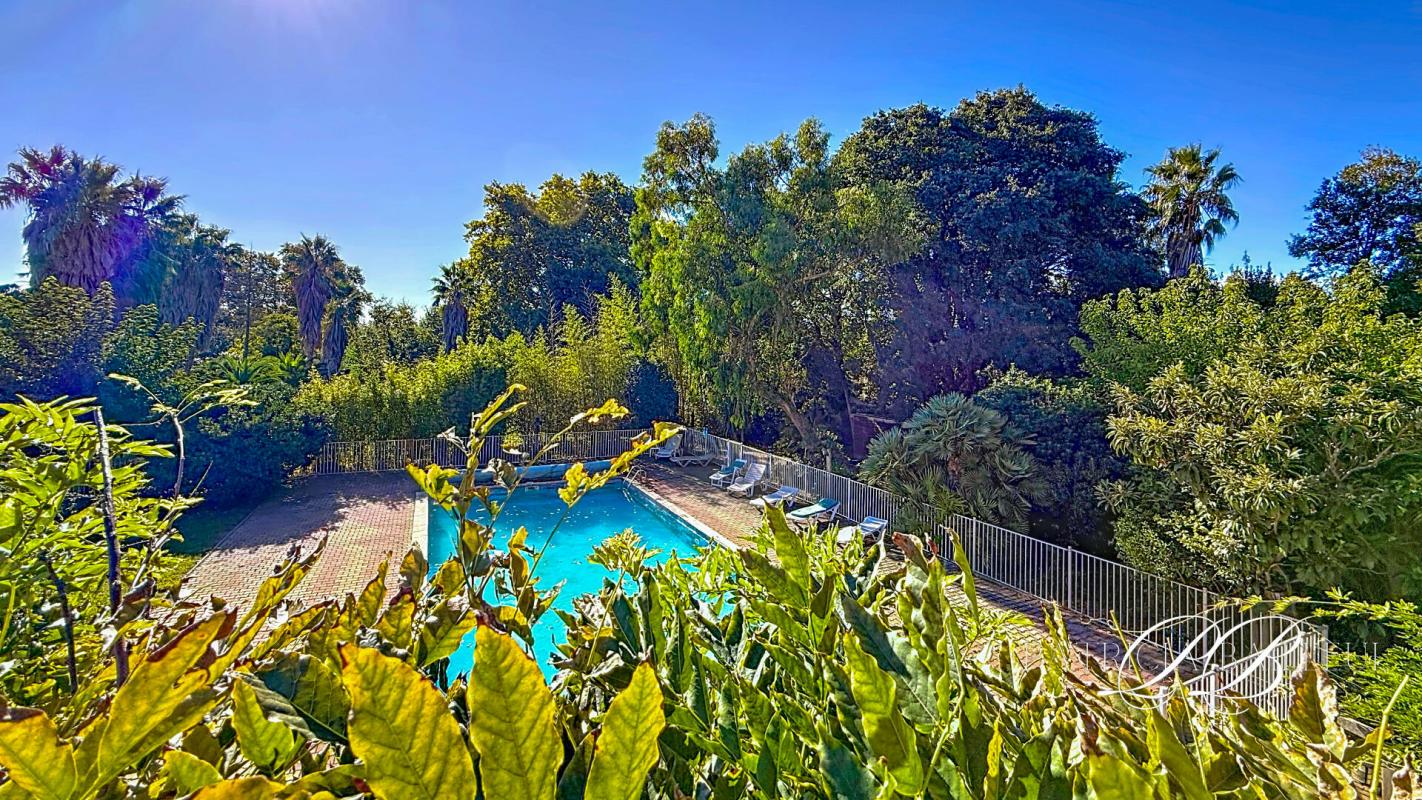 SAINT-CYPRIEN Mas de 600m² sur 4,6 hectares à Saint-Cyprien 6