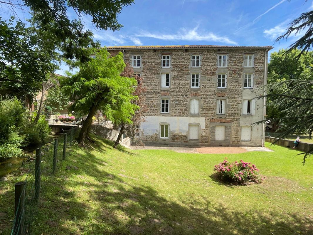 MONTBRISON Appartement Montbrison 4 pièce(s) 80 m2 3
