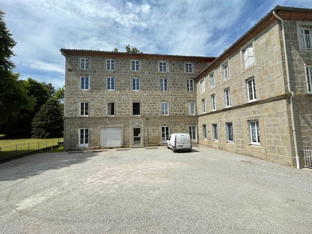 MONTBRISON Appartement Montbrison 4 pièce(s) 80 m2 4