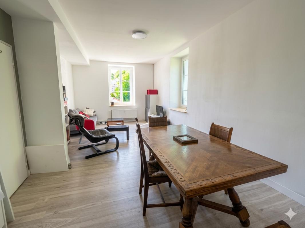 MONTBRISON Appartement Montbrison 4 pièce(s) 80 m2 5