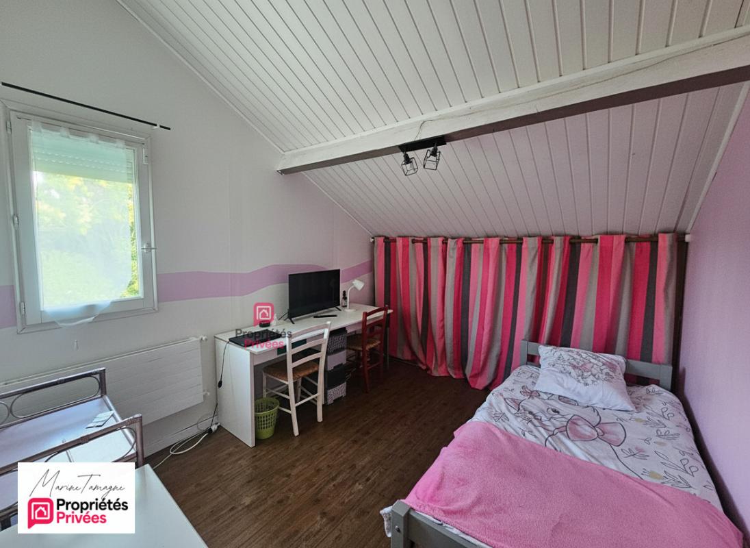 SEVRAN Maison individuelle avec jardin sans vis-à-vis, 5 chambres,  stationnement privatif et tramway à 5 minutes." 9