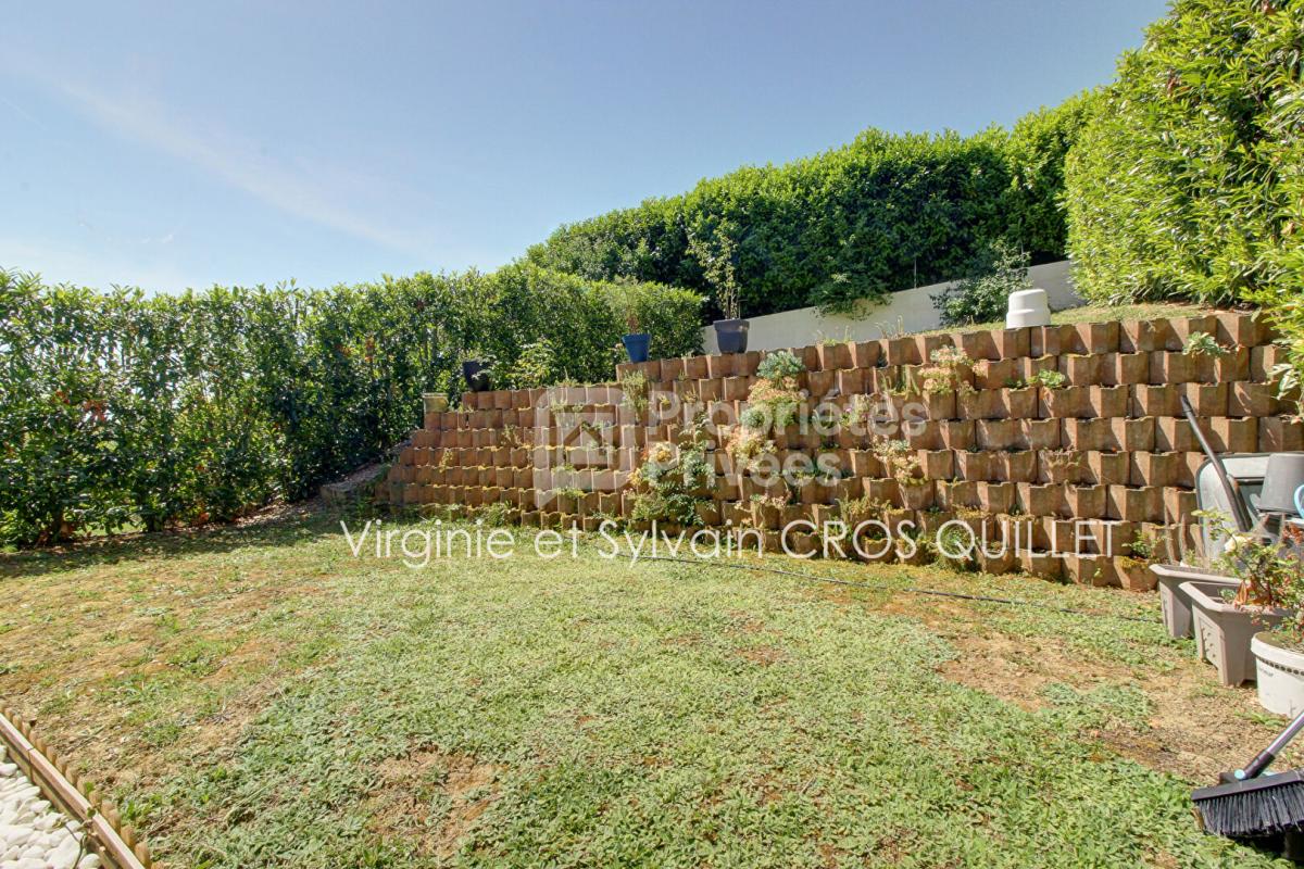 MONTASTRUC-LA-CONSEILLERE Maison T4 + mezzanine bureau 118 m2 + double garage et cellier 15