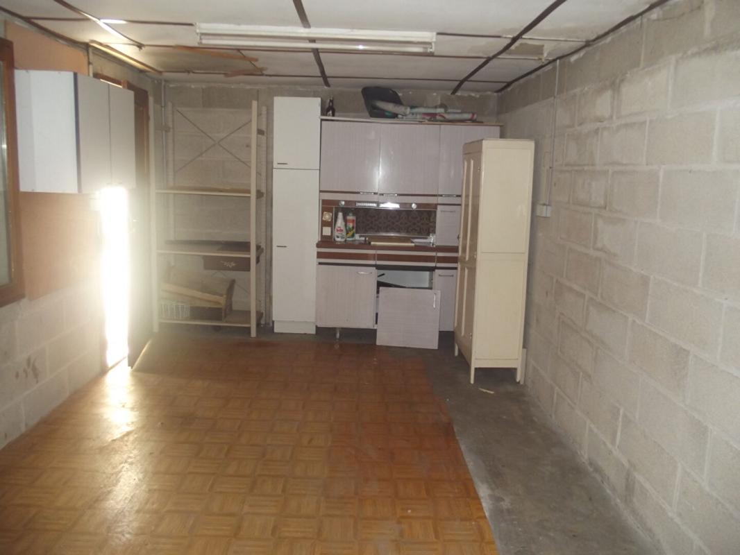 BRIENNE-LE-CHATEAU Maison plain pied 8