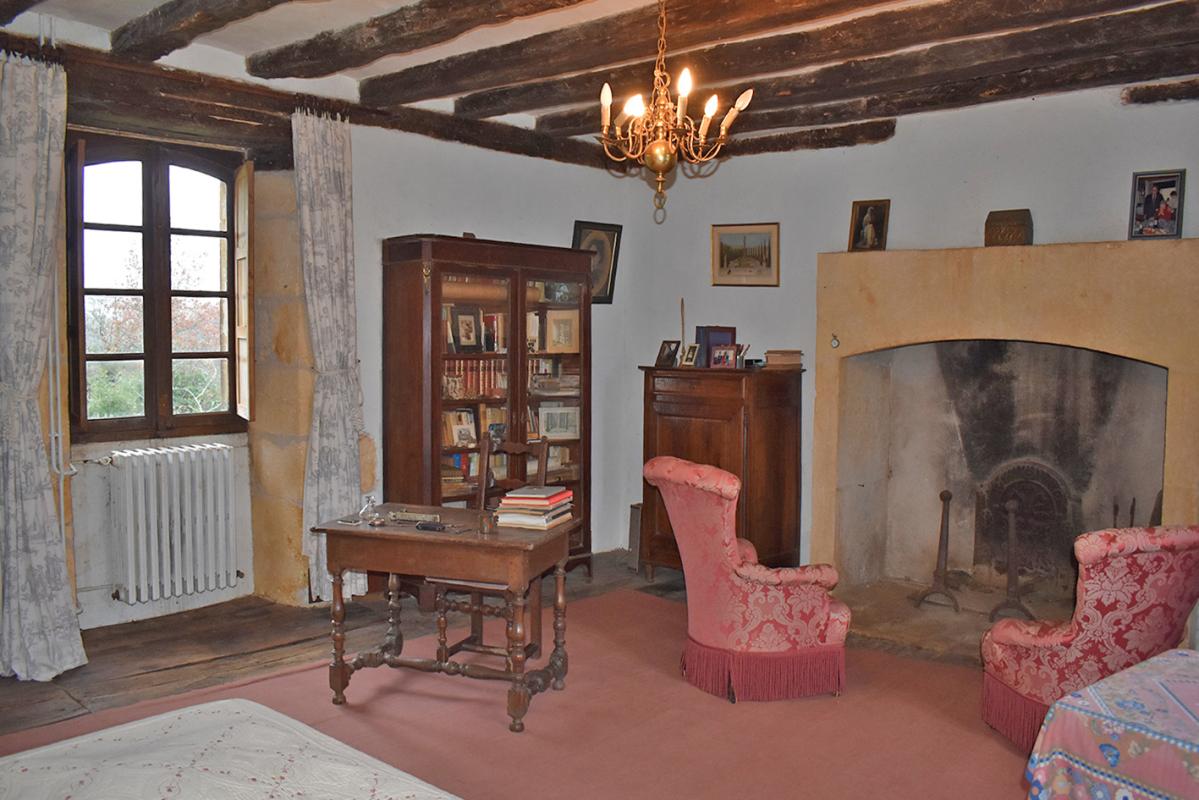 MONTIGNAC Propriété de caractère de 213 m2 14