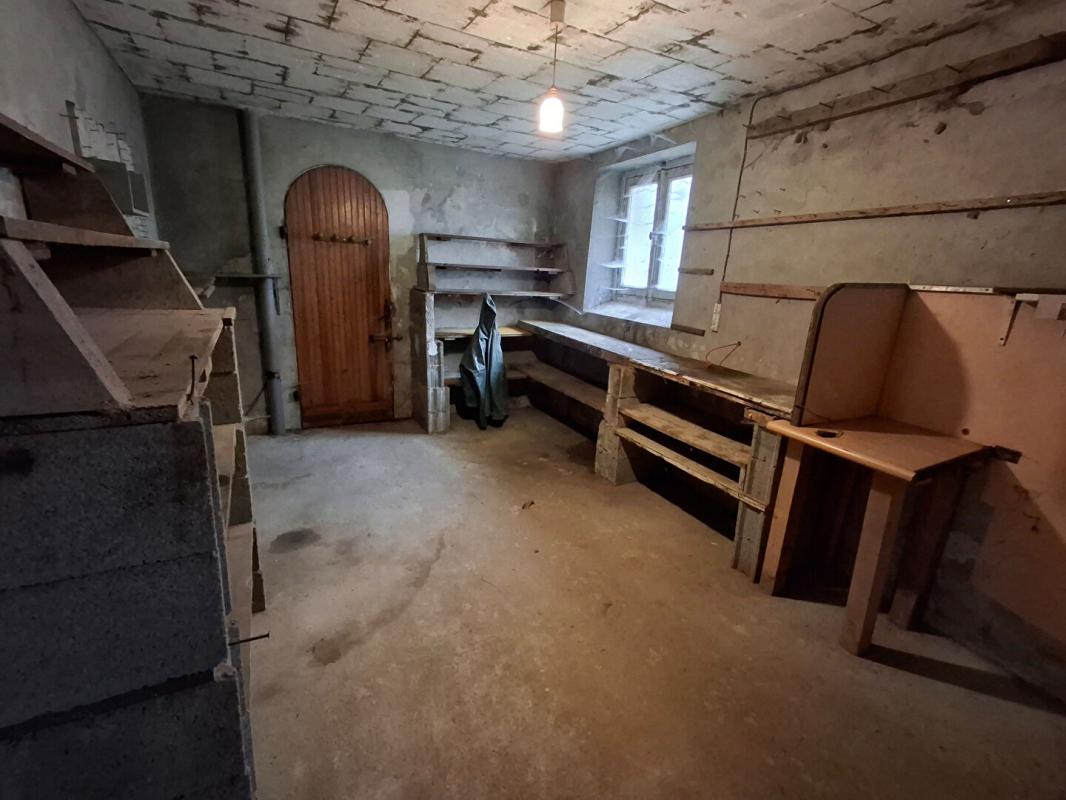 SAINT-HILAIRE-DE-CLISSON Maison à rénover Saint Hilaire De Clisson 9 pièce(s) 130 m2 8