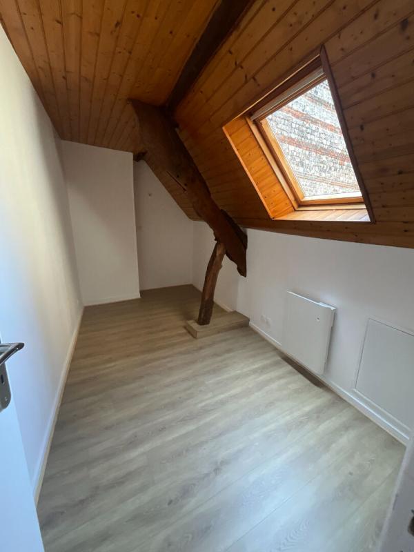 SAINT-VALERY-EN-CAUX Appartement  duplex à St Valery En Caux - 81 m² - 15