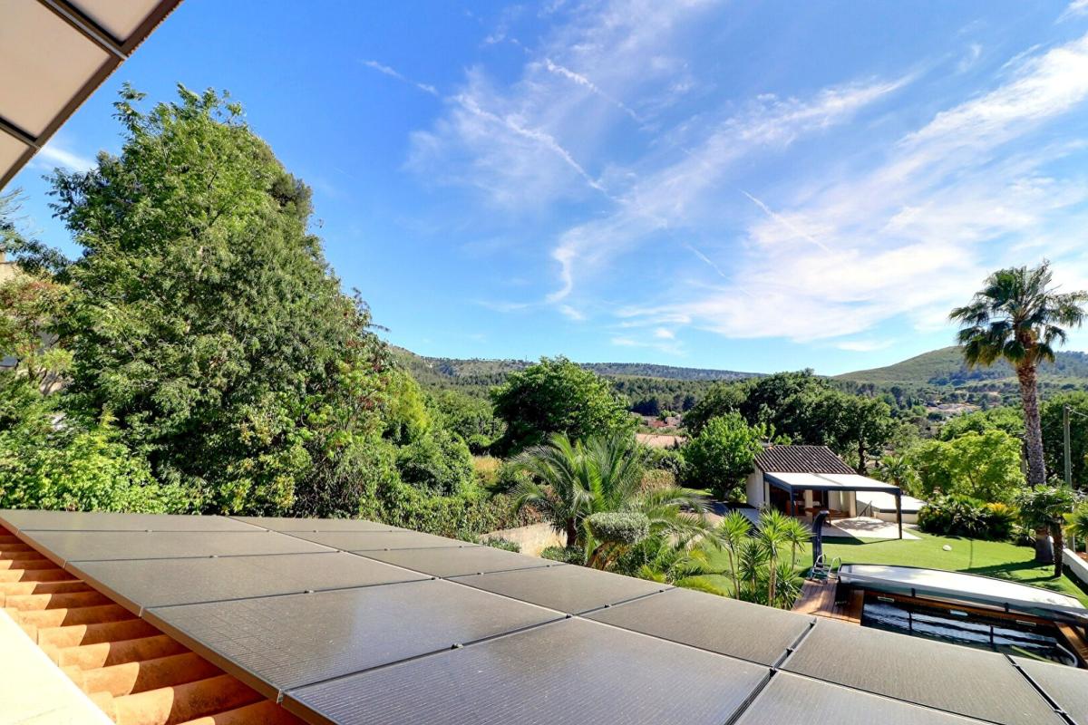 AUBAGNE Maison Aubagne 8 pièce(s) 190 m2 avec piscine - jacuzzi sur 1200 m2 de terrain 18