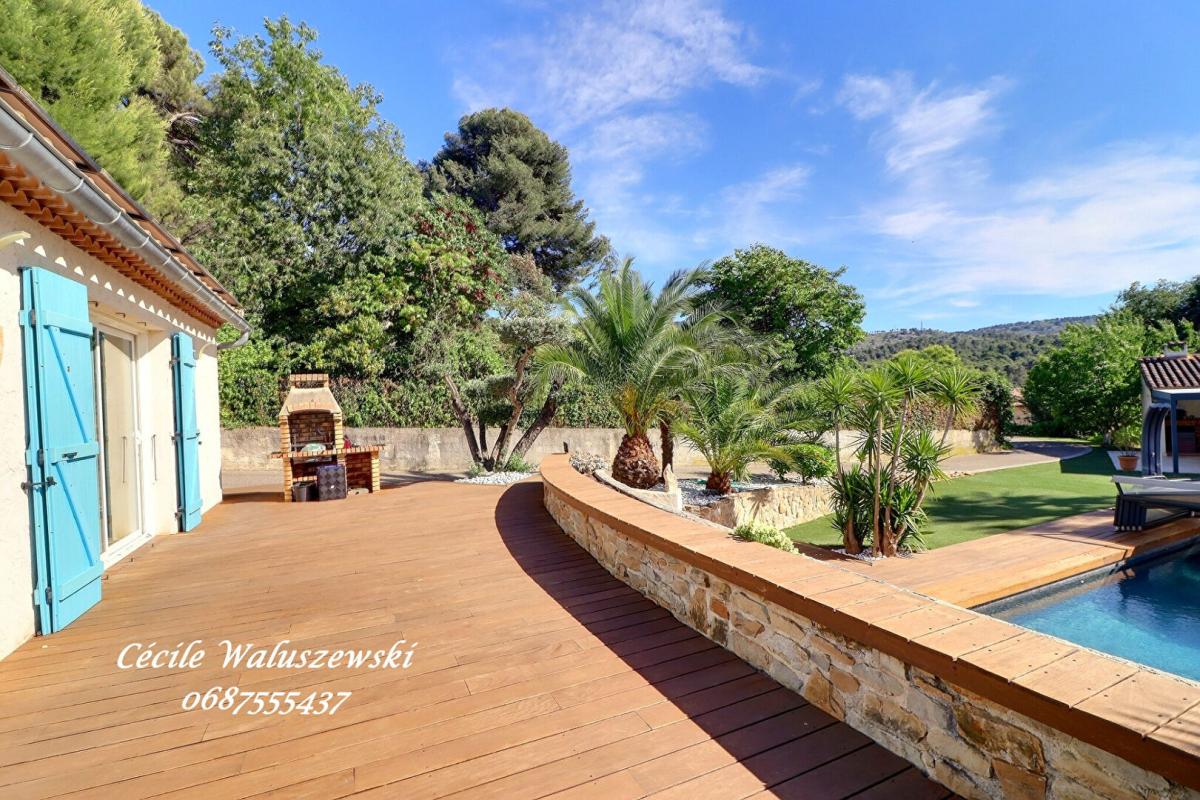 AUBAGNE Maison Aubagne 8 pièce(s) 190 m2 avec piscine - jacuzzi sur 1200 m2 de terrain 4