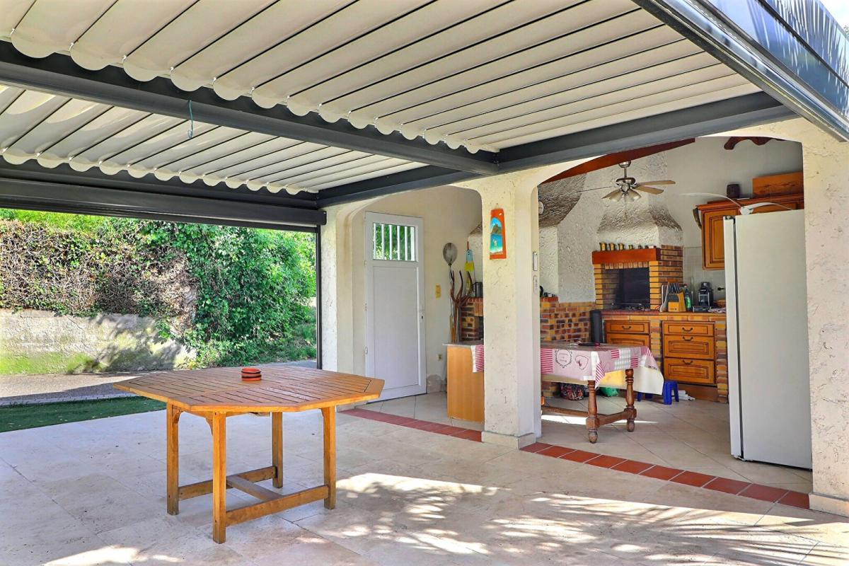 AUBAGNE Maison Aubagne 8 pièce(s) 190 m2 avec piscine - jacuzzi sur 1200 m2 de terrain 8