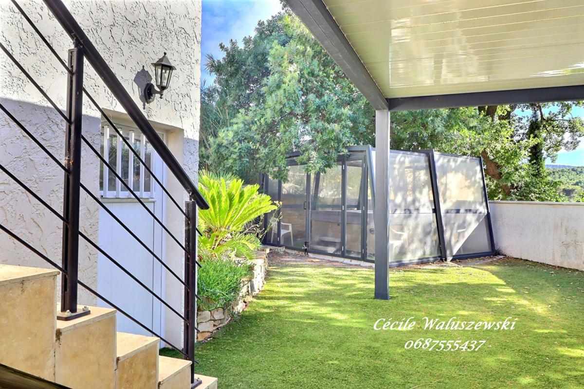 AUBAGNE Maison Aubagne 8 pièce(s) 190 m2 avec piscine - jacuzzi sur 1200 m2 de terrain 9