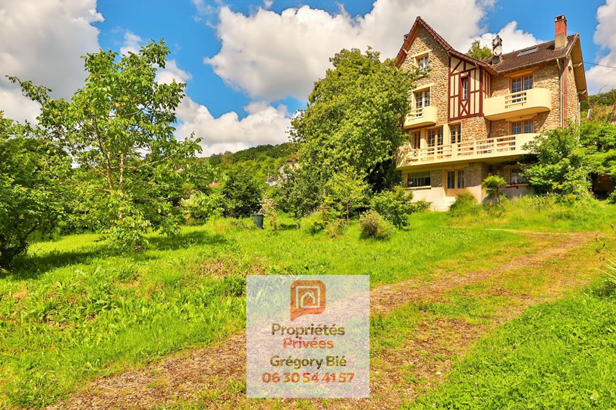 LA FERTE-SOUS-JOUARRE Maison bourgeoise 7 pièce(s) 220 m2 1