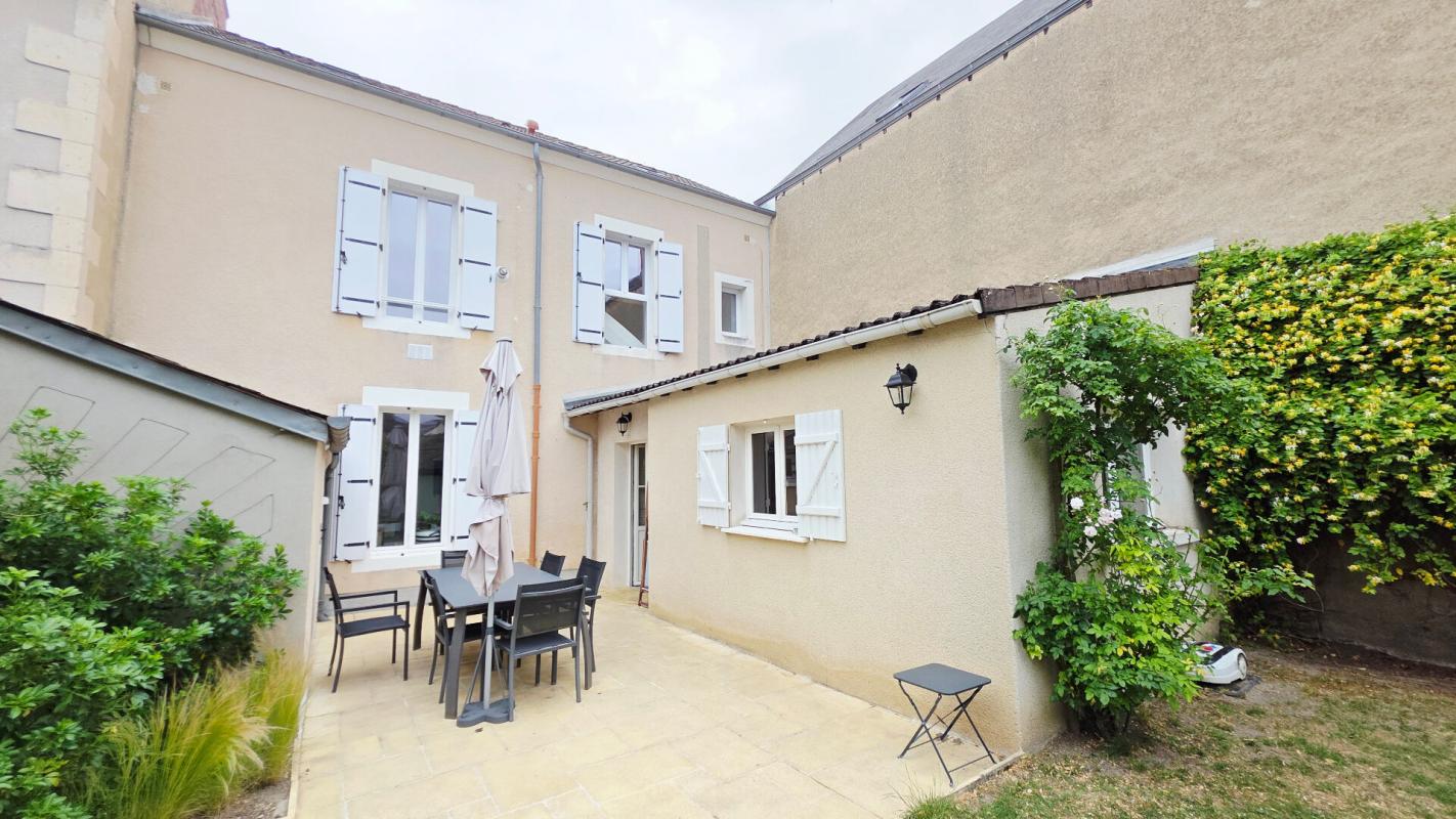 BOURGES BOURGES MAISON DE 173M² 6 PIECES 4 CHAMBRES 1