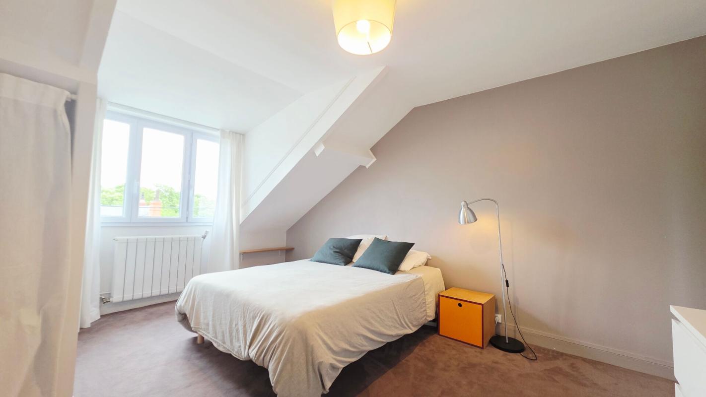 BOURGES BOURGES MAISON DE 173M² 6 PIECES 4 CHAMBRES 13