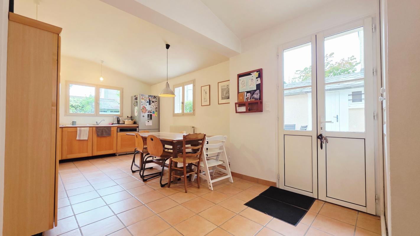 BOURGES BOURGES MAISON DE 173M² 6 PIECES 4 CHAMBRES 6
