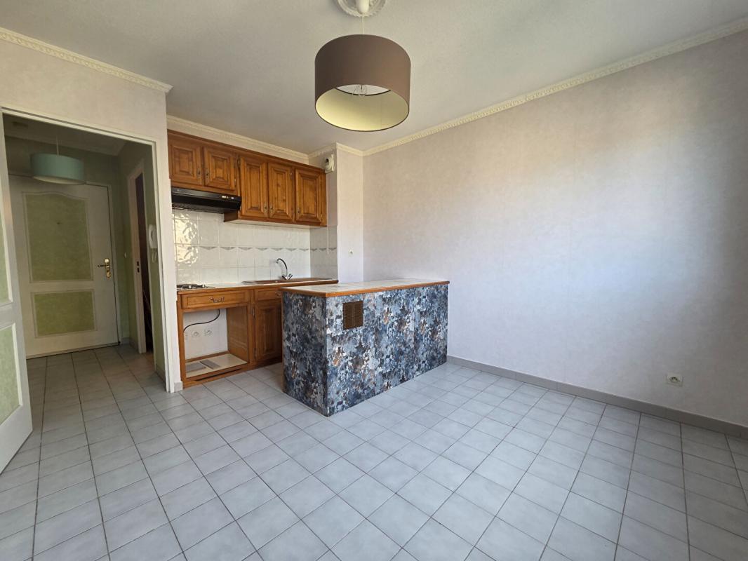 AUBAGNE AUBAGNE STUDIO T1 AVEC PLACE DE PARKING 1
