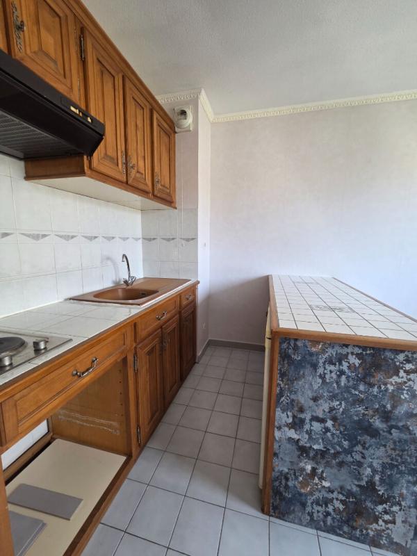 AUBAGNE AUBAGNE STUDIO T1 AVEC PLACE DE PARKING 3