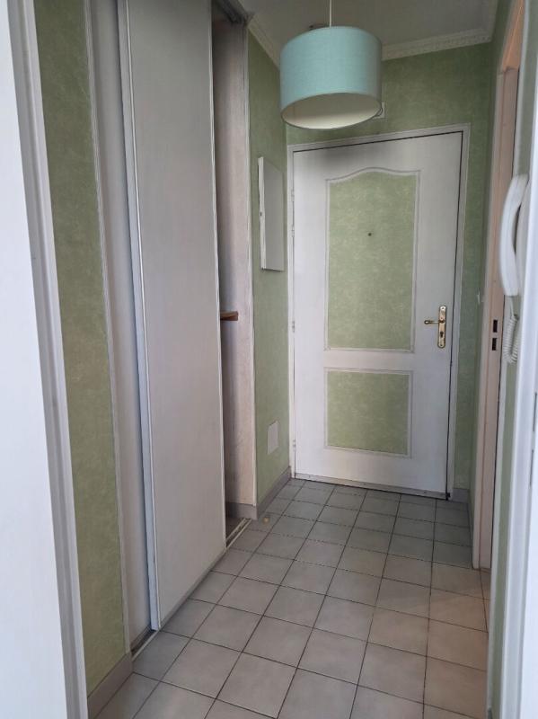 AUBAGNE AUBAGNE STUDIO T1 AVEC PLACE DE PARKING 5