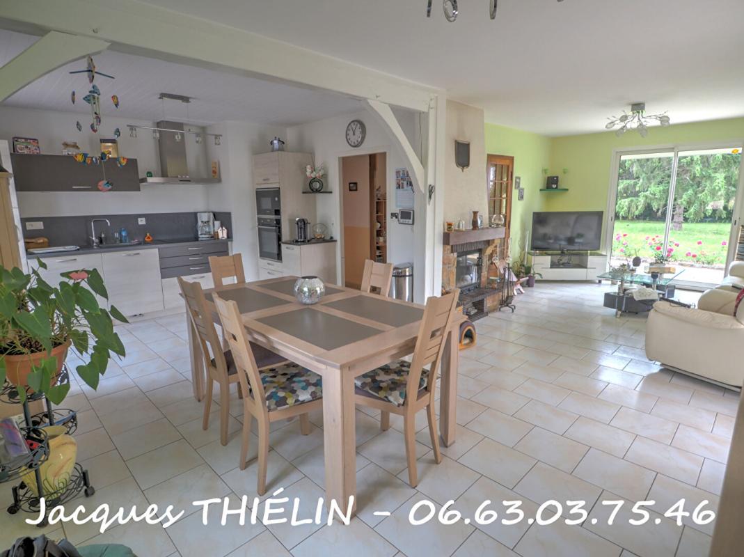 BLOU Maison de plain-pied 112 m² ? Prête à vivre, 3 chambres, grande dépendance et cadre campagne à 5 min de Longué-Jumelles 2